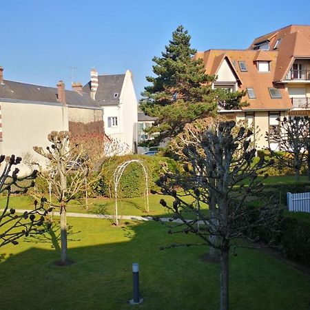 Charmant 2 Pieces A 5 Mn A Pied De La Mer Cabourg Dış mekan fotoğraf