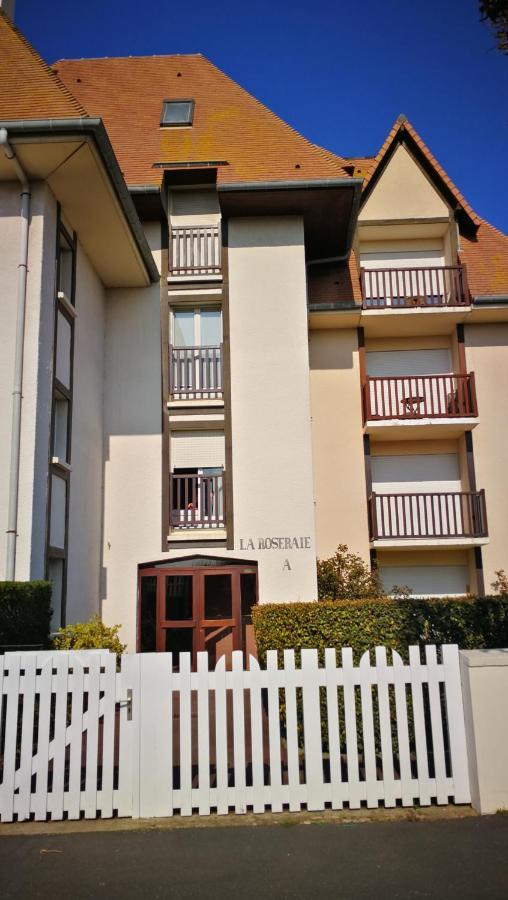 Charmant 2 Pieces A 5 Mn A Pied De La Mer Cabourg Dış mekan fotoğraf