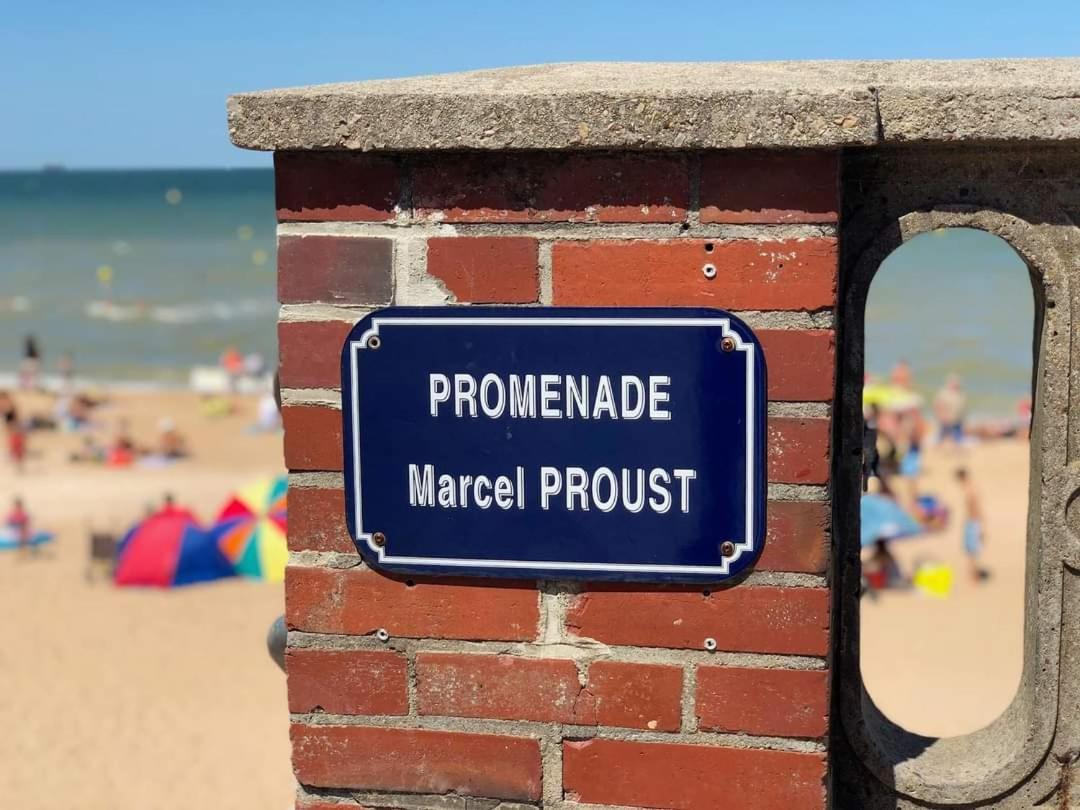Charmant 2 Pieces A 5 Mn A Pied De La Mer Cabourg Dış mekan fotoğraf